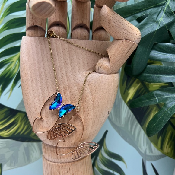 Elegant Statement Butterfly Necklace -  Classic Boho Chic Butterfly Necklace - Picture 4 of 9